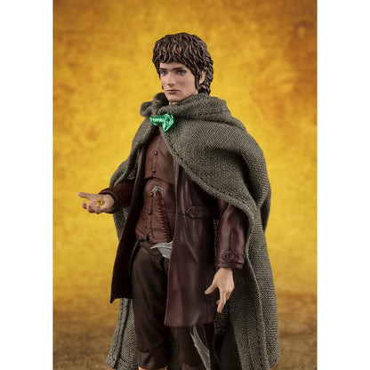 Lord of the Rings: Fellowship of the Ring Frodo Baggins and Gollum S.H.Figuarts Action Figure 2-Pack