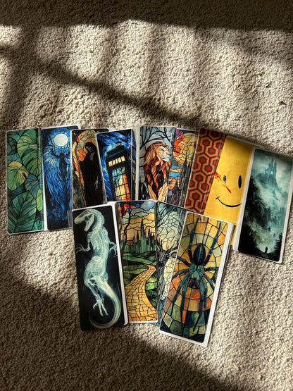 Alien Bookmark – Handmade UFO Stained Glass Effect Bookmark, Sci-Fi Page Marker, Extraterrestrial Gift, Cosmic Book Lover Accessory, Alien Fan Gift for Reading