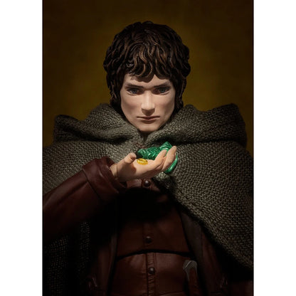 Lord of the Rings: Fellowship of the Ring Frodo Baggins and Gollum S.H.Figuarts Action Figure 2-Pack